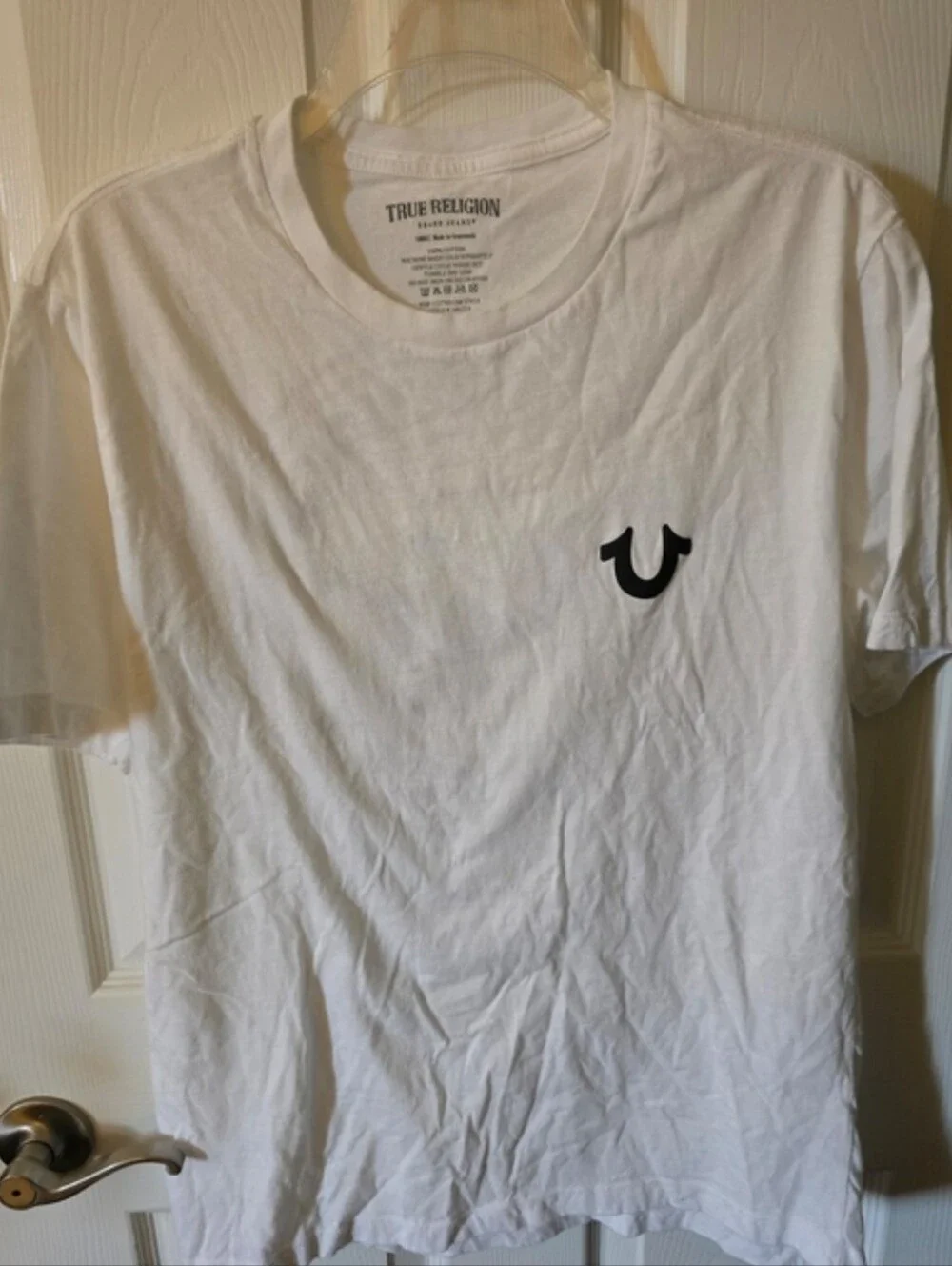 True Religion Bundle White & Red Logo Tees + White Baseball Hat